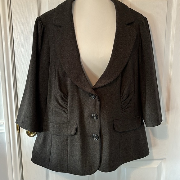 Ricki’s dress pants (size14) and jacket (size 18). Brown/gray - Picture 2 of 6